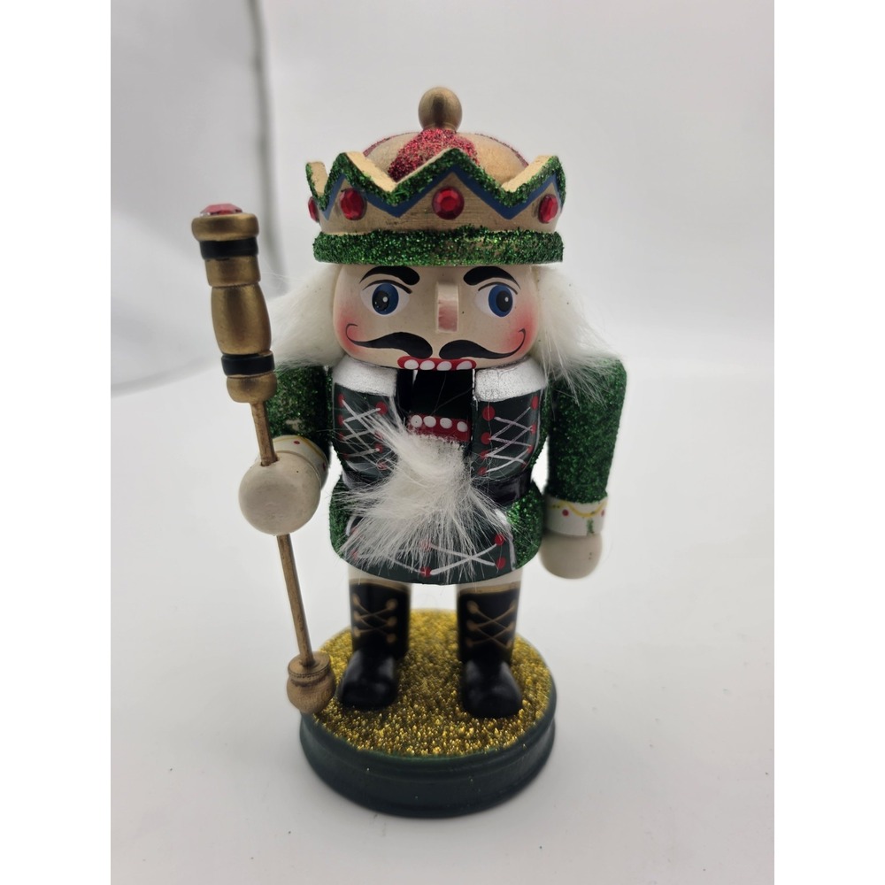 Scott's Wooden Nutcracker Christmas Decor Classy Mouth Opens and Closes Holiday